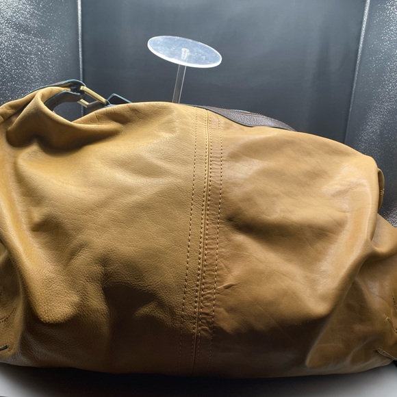 638 Gianni Bini Western HUGE leather bag w brass hdw travel bag - Picture 7 of 15